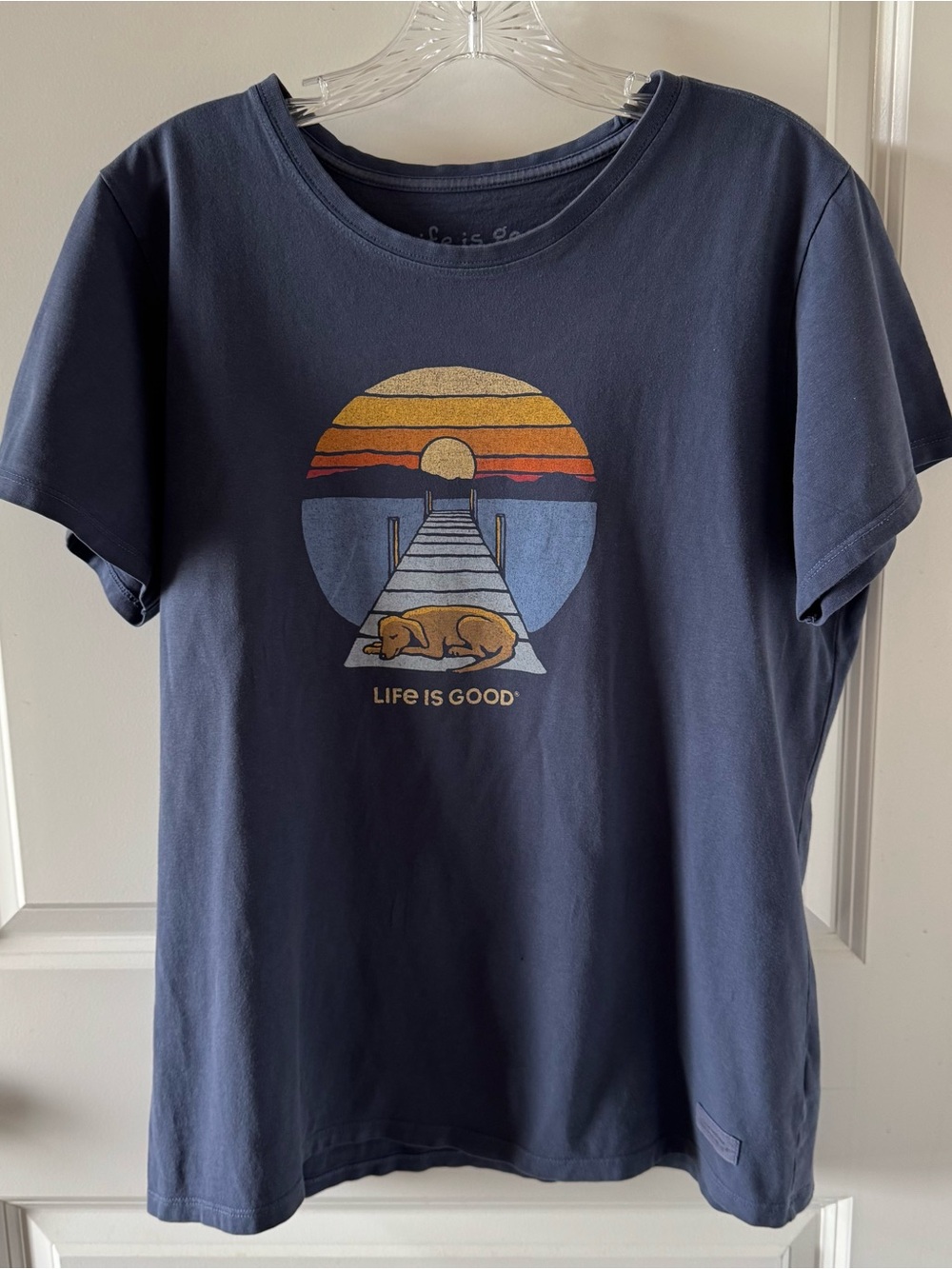 Life Is Good Dock Sunset Dog tee-shirt